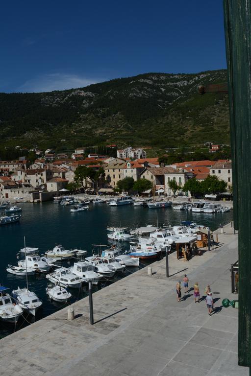 Apartment Riva 5 Komiža Екстериор снимка