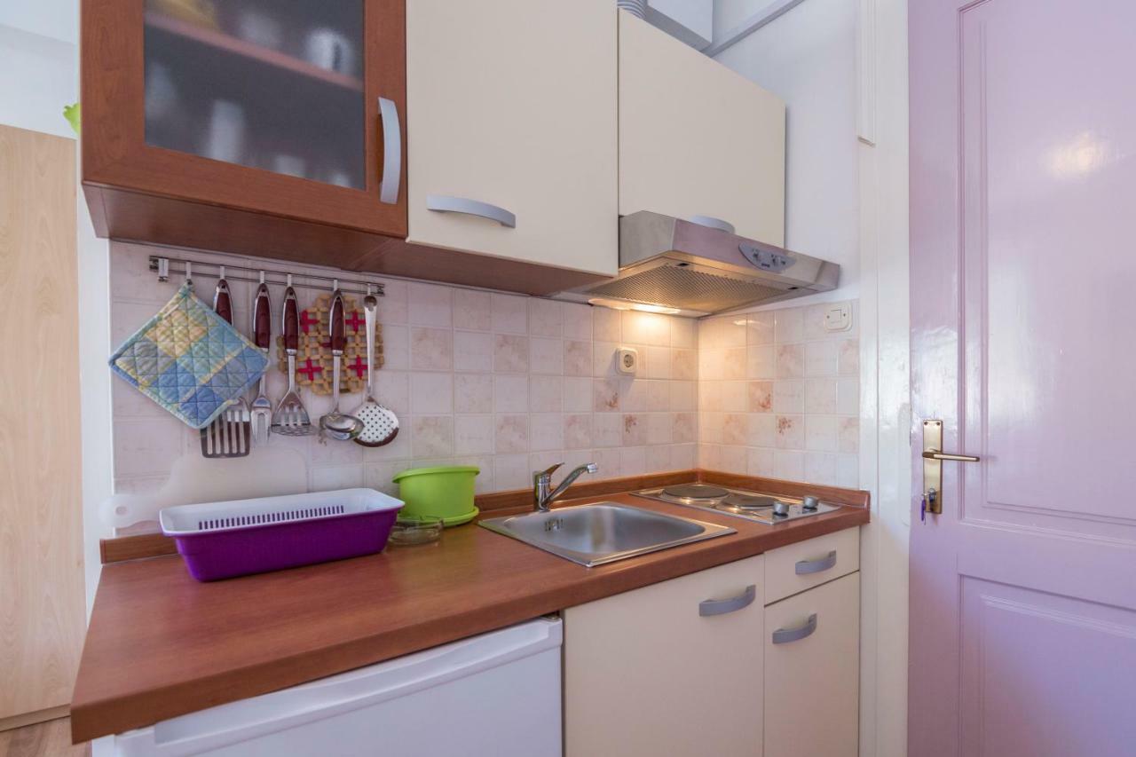 Apartment Riva 5 Komiža Екстериор снимка